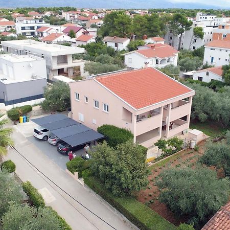 Mario Apartment Vir Luaran gambar