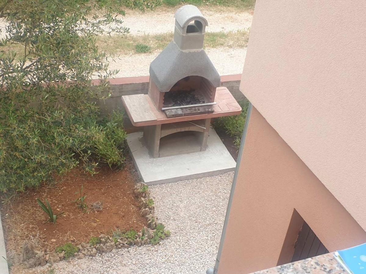 Mario Apartment Vir Luaran gambar