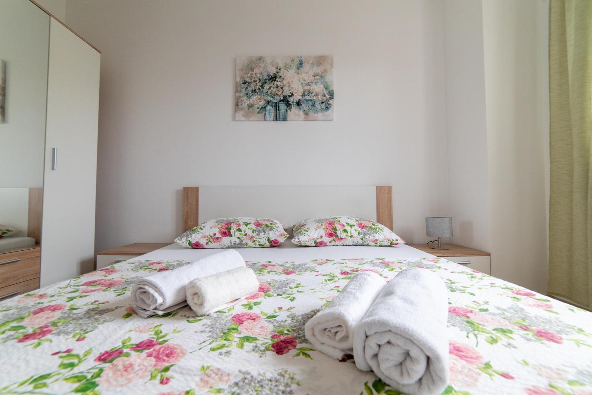 Mario Apartment Vir Luaran gambar