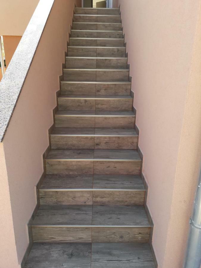 Mario Apartment Vir Luaran gambar