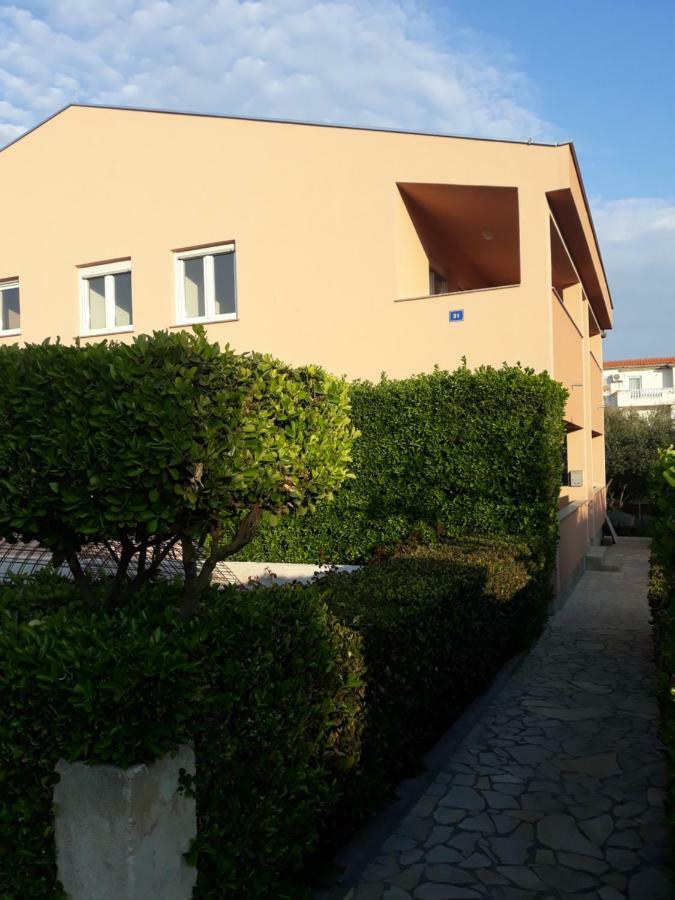 Mario Apartment Vir Luaran gambar