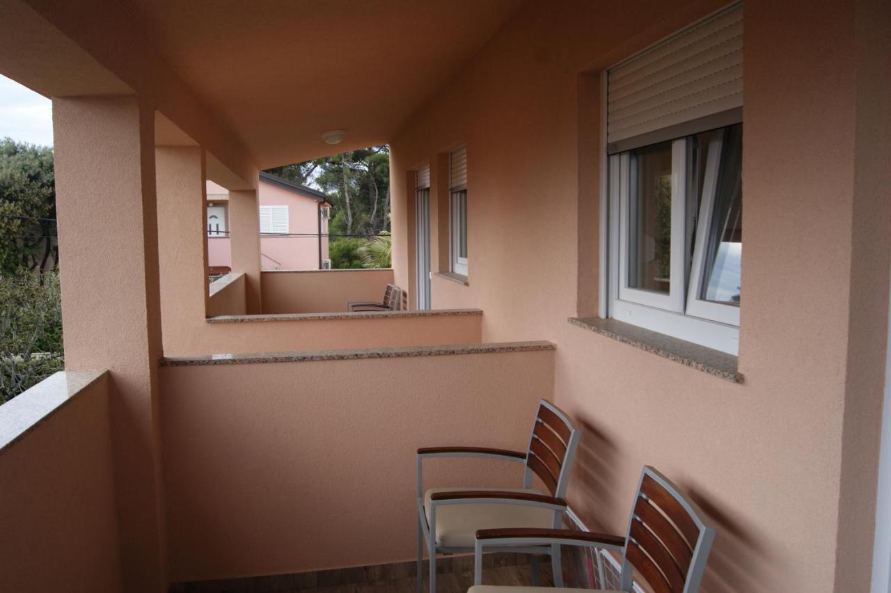 Mario Apartment Vir Luaran gambar