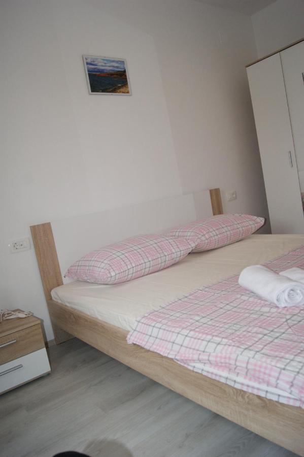 Mario Apartment Vir Luaran gambar